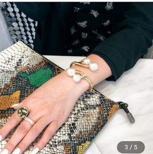 Alloy pearl open bracelet